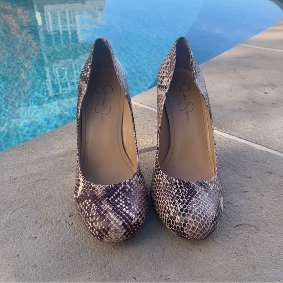 Jessica Simpson Calie Rounded Toe, high heeled pumps in faux reptile skins, 10 - Picture 8 of 11